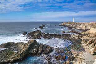 Lighthouse at Pt. Arena-0198.jpg Lighthouse at Pt. Arena-0198.jpg